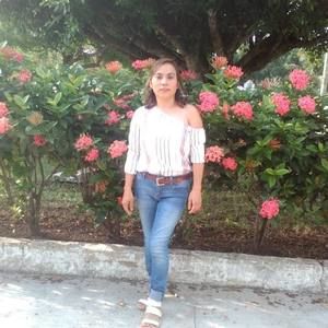 Meet your Posher, Emilia